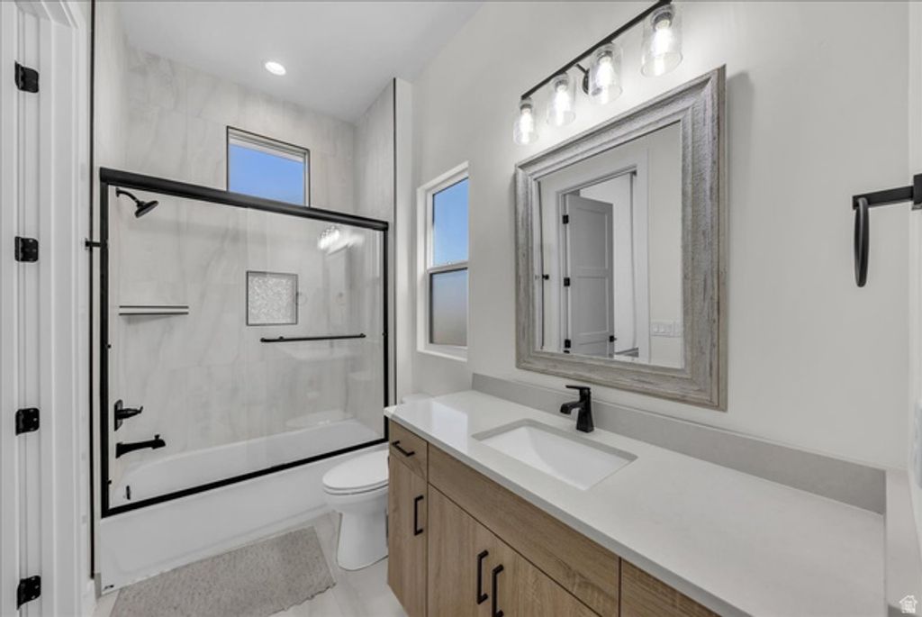 Image 11 of property listing at 404 N MARSALA WAY, St. George, UT 84770