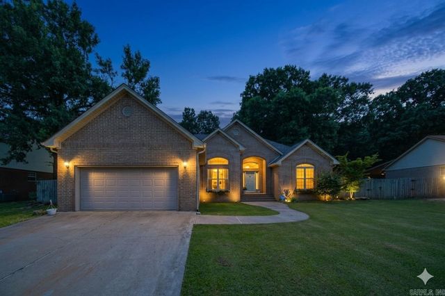 43 Magness Creek Dr, Cabot, AR 72023