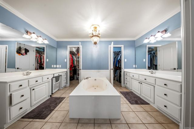 43 Magness Creek Dr, Cabot, AR 72023