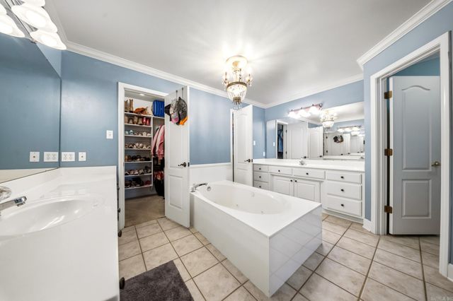 43 Magness Creek Dr, Cabot, AR 72023