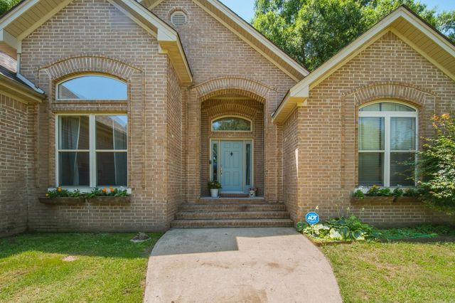 43 Magness Creek Dr, Cabot, AR 72023