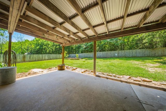 43 Magness Creek Dr, Cabot, AR 72023