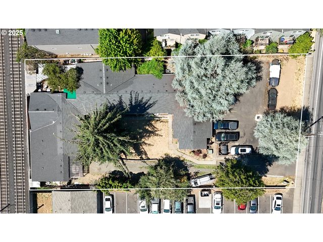 1112 E MAIN St, Hillsboro, OR 97123