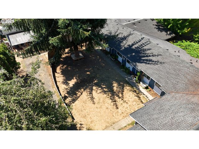 1112 E MAIN St, Hillsboro, OR 97123