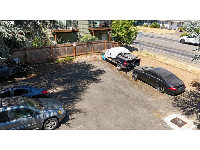 1112 E MAIN St, Hillsboro, OR 97123