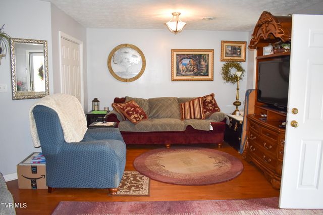 510 Colonial Road Unit 3rd, Rogersville, TN 37857