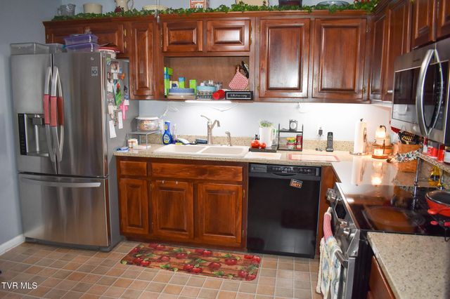 510 Colonial Road Unit 3rd, Rogersville, TN 37857
