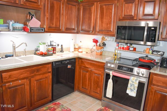 510 Colonial Road Unit 3rd, Rogersville, TN 37857
