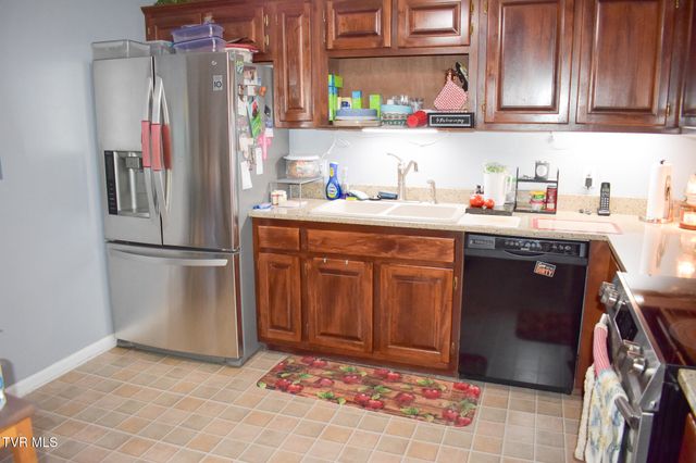 510 Colonial Road Unit 3rd, Rogersville, TN 37857