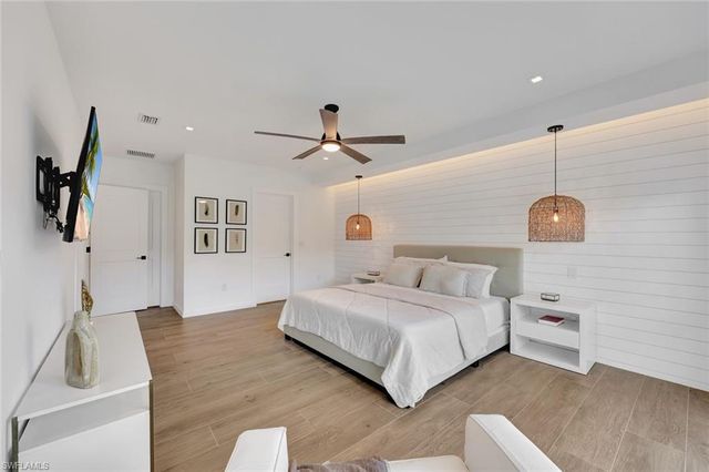 860 Partridge CT, Marco Island, FL 34145