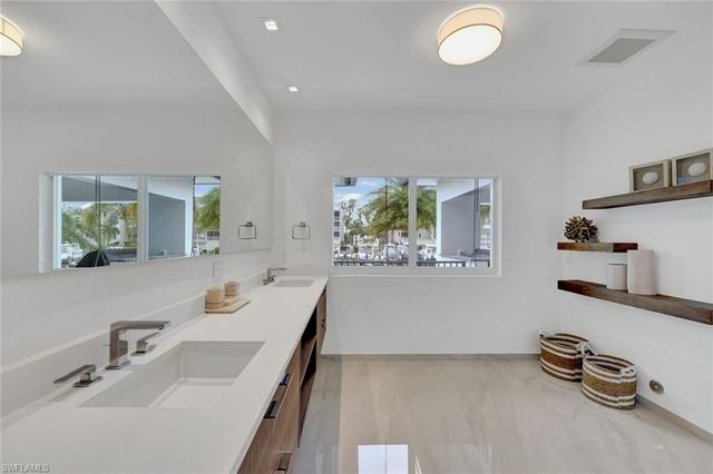860 Partridge CT, Marco Island, FL 34145