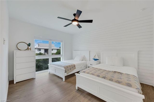 860 Partridge CT, Marco Island, FL 34145