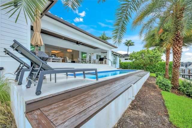 860 Partridge CT, Marco Island, FL 34145