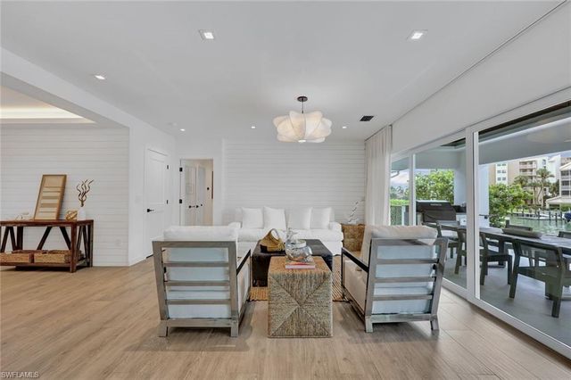 860 Partridge CT, Marco Island, FL 34145