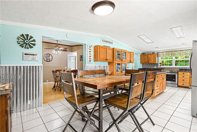 1320 Highway 182 Highway, Fair Play, SC 29643