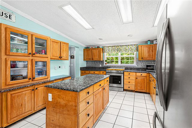 1320 Highway 182 Highway, Fair Play, SC 29643