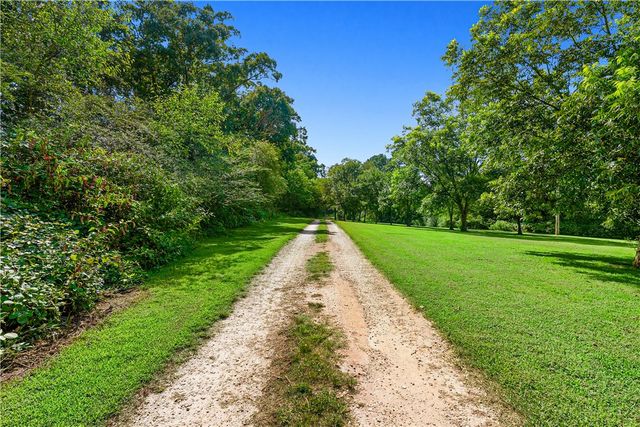 1320 Highway 182 Highway, Fair Play, SC 29643