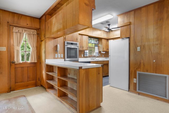 26 E 52nd Street, Gulfport, MS 39507