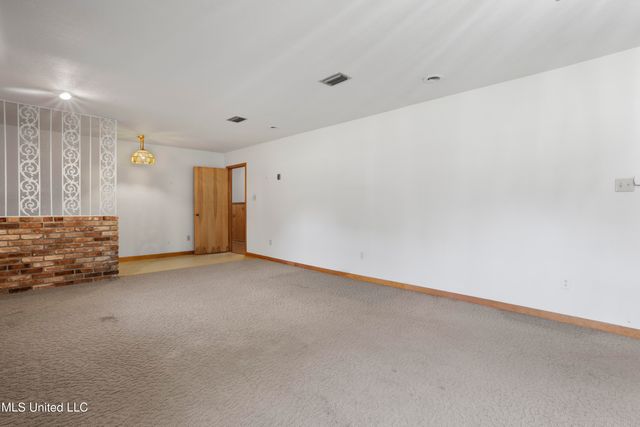 26 E 52nd Street, Gulfport, MS 39507
