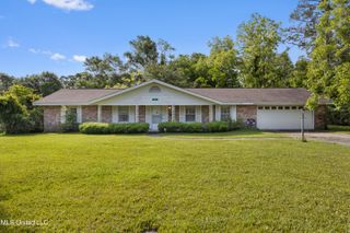 26 E 52nd Street, Gulfport, MS 39507