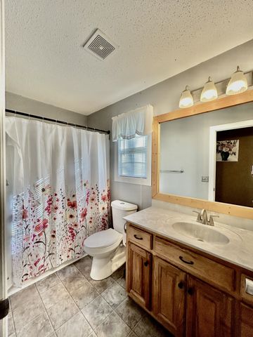 1149 Oak Grove Rd, Goodspring, TN 38460