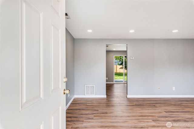 4709 101st Street SW, Lakewood, WA 98499