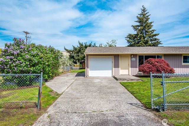 4709 101st Street SW, Lakewood, WA 98499
