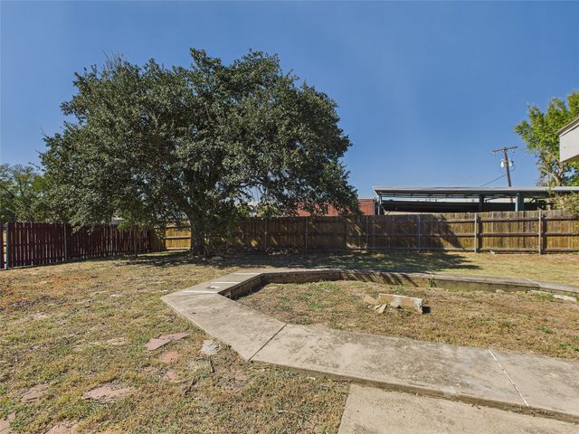 5401 Denise Drive, Haltom City, TX 76148