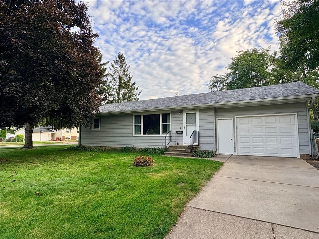 2311 Henry Avenue, Eau Claire, WI 54701