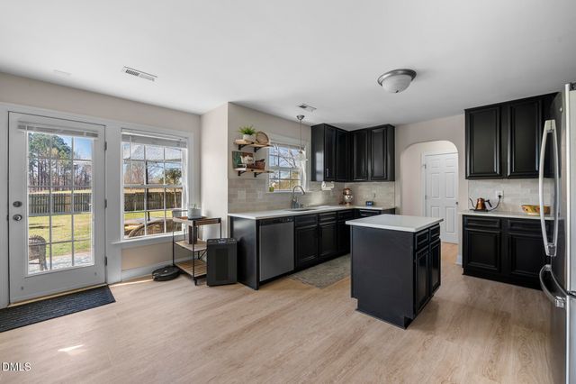 414 Branchmoor Court, Fuquay Varina, NC 27526