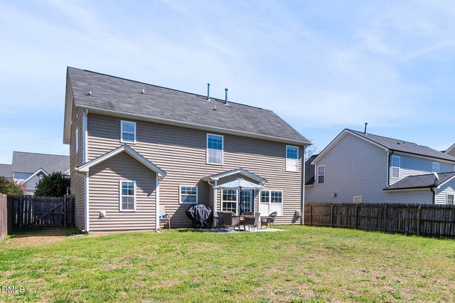 414 Branchmoor Court, Fuquay Varina, NC 27526