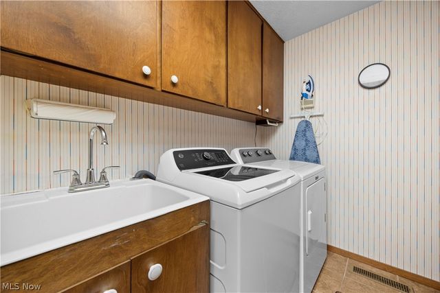 33112 Cedar Branch Circle, North Ridgeville, OH 44039