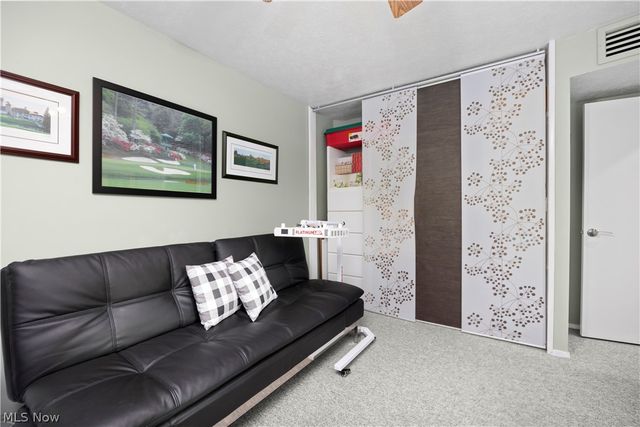 33112 Cedar Branch Circle, North Ridgeville, OH 44039