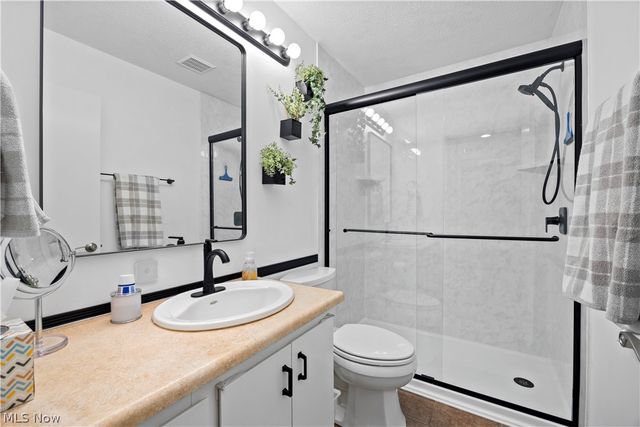 33112 Cedar Branch Circle, North Ridgeville, OH 44039