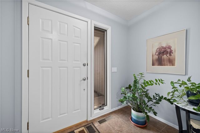 33112 Cedar Branch Circle, North Ridgeville, OH 44039