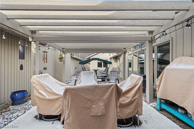 33112 Cedar Branch Circle, North Ridgeville, OH 44039