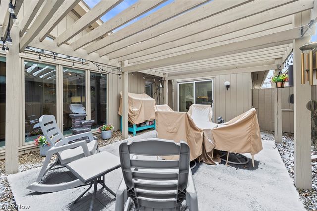 33112 Cedar Branch Circle, North Ridgeville, OH 44039