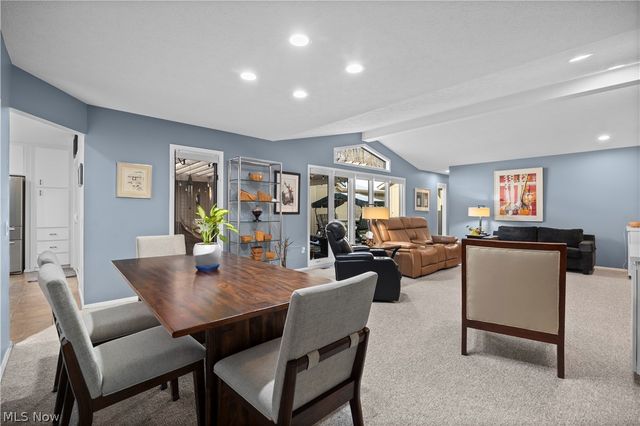 33112 Cedar Branch Circle, North Ridgeville, OH 44039