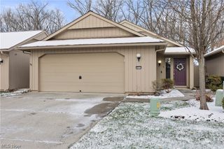33112 Cedar Branch Circle, North Ridgeville, OH 44039