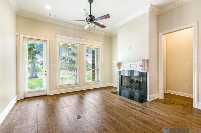 12186 Deventer Dr, Geismar, LA 70734