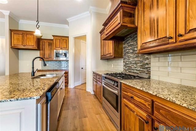 12186 Deventer Dr, Geismar, LA 70734