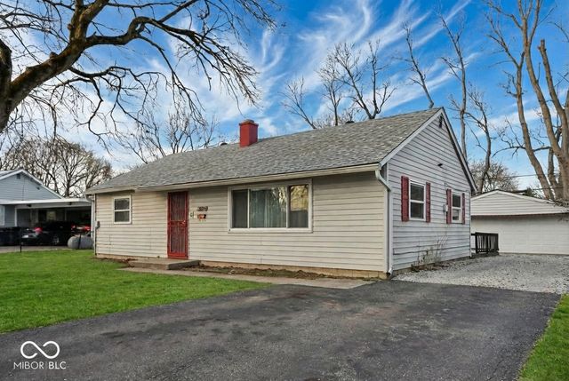 492 Carol Drive, Greenwood, IN 46143