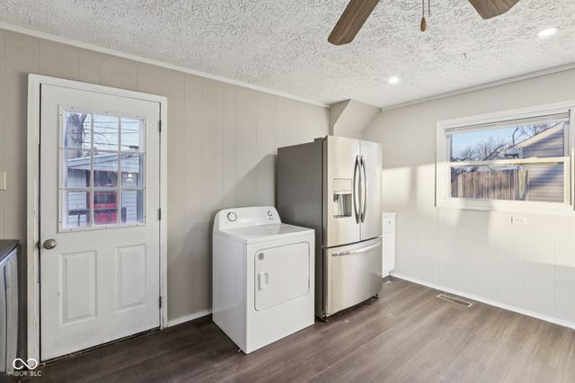 492 Carol Drive, Greenwood, IN 46143