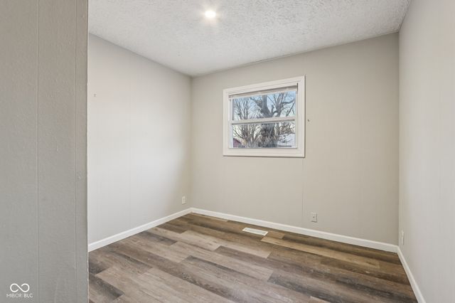 492 Carol Drive, Greenwood, IN 46143