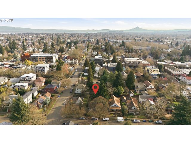 4066 N MISSOURI Ave, Portland, OR 97227