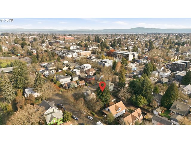4066 N MISSOURI Ave, Portland, OR 97227