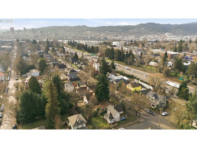 4066 N MISSOURI Ave, Portland, OR 97227
