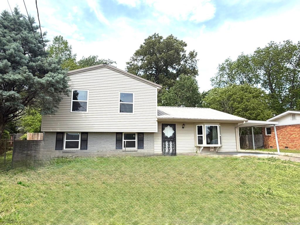 2708 Noble Drive, Jonesboro, AR 72401