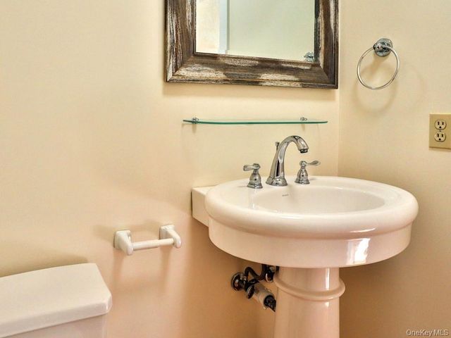 6 Bart Bull Road, Middletown, NY 10941