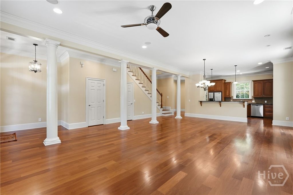 Image 12 of property listing at 464 Montgomery Street, Savannah, GA 31401